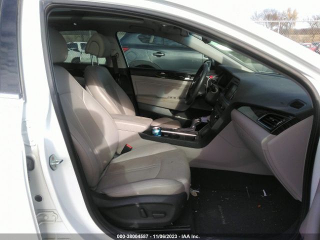 Photo 4 VIN: 5NPE34AF7GH366882 - HYUNDAI SONATA 