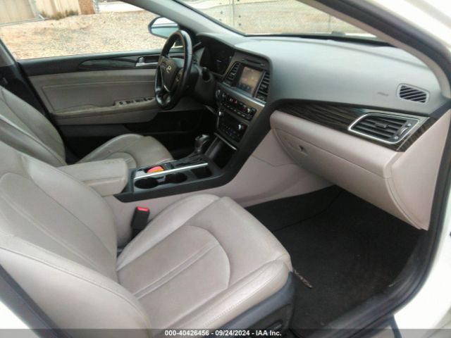 Photo 4 VIN: 5NPE34AF7GH381639 - HYUNDAI SONATA 