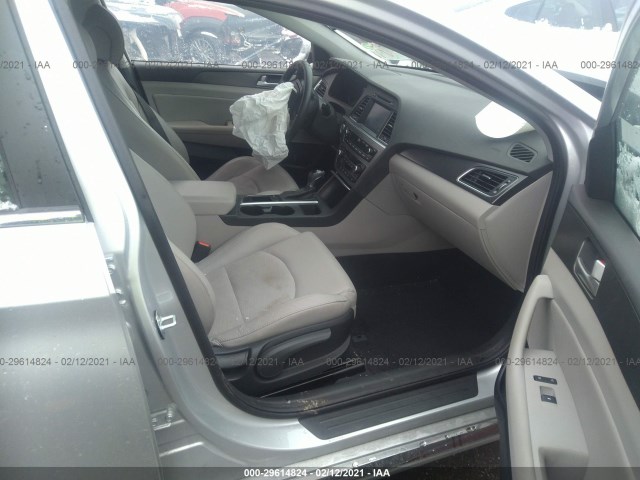 Photo 4 VIN: 5NPE34AF7GH425834 - HYUNDAI SONATA 