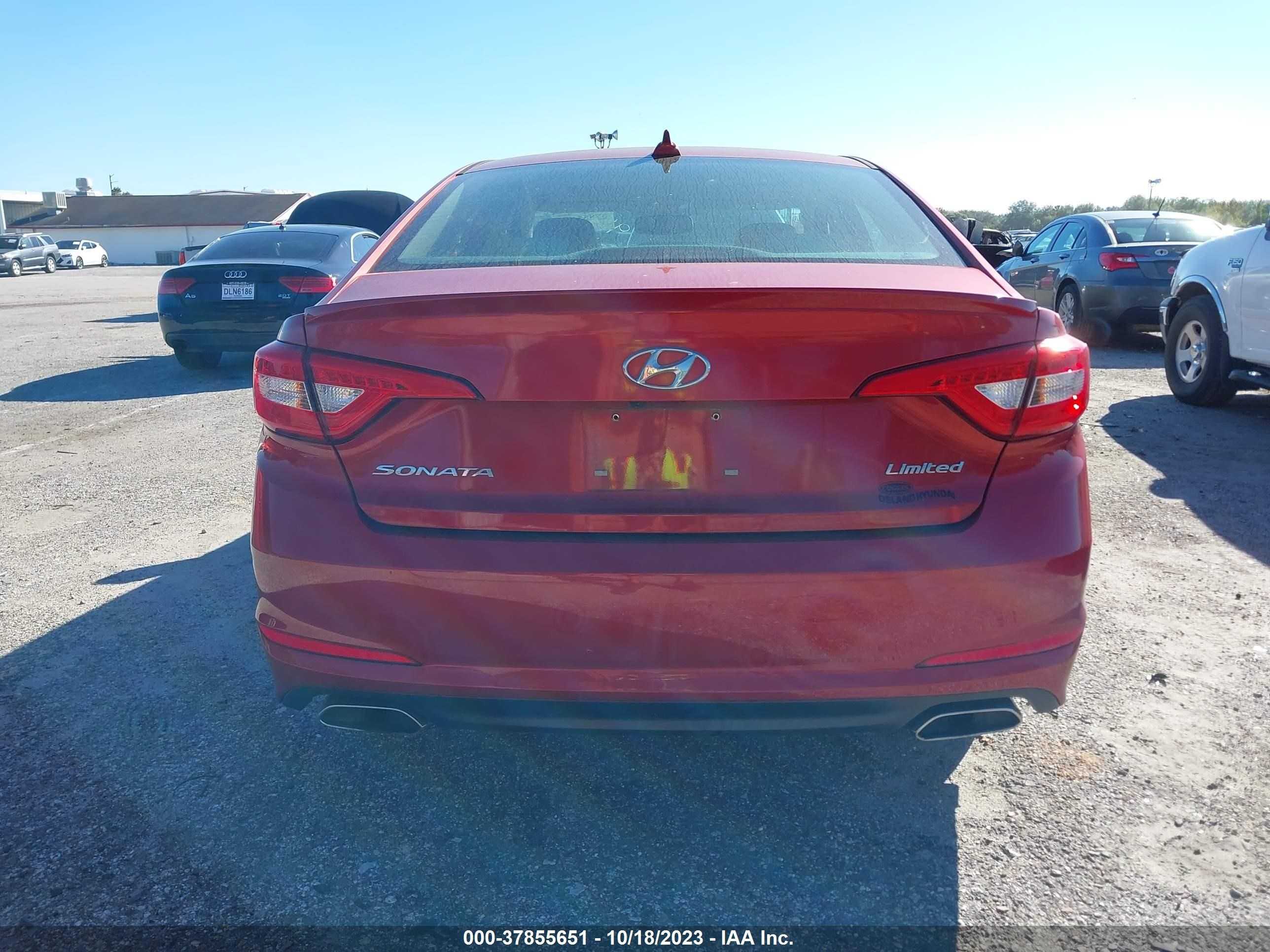 Photo 16 VIN: 5NPE34AF7HH449343 - HYUNDAI SONATA 