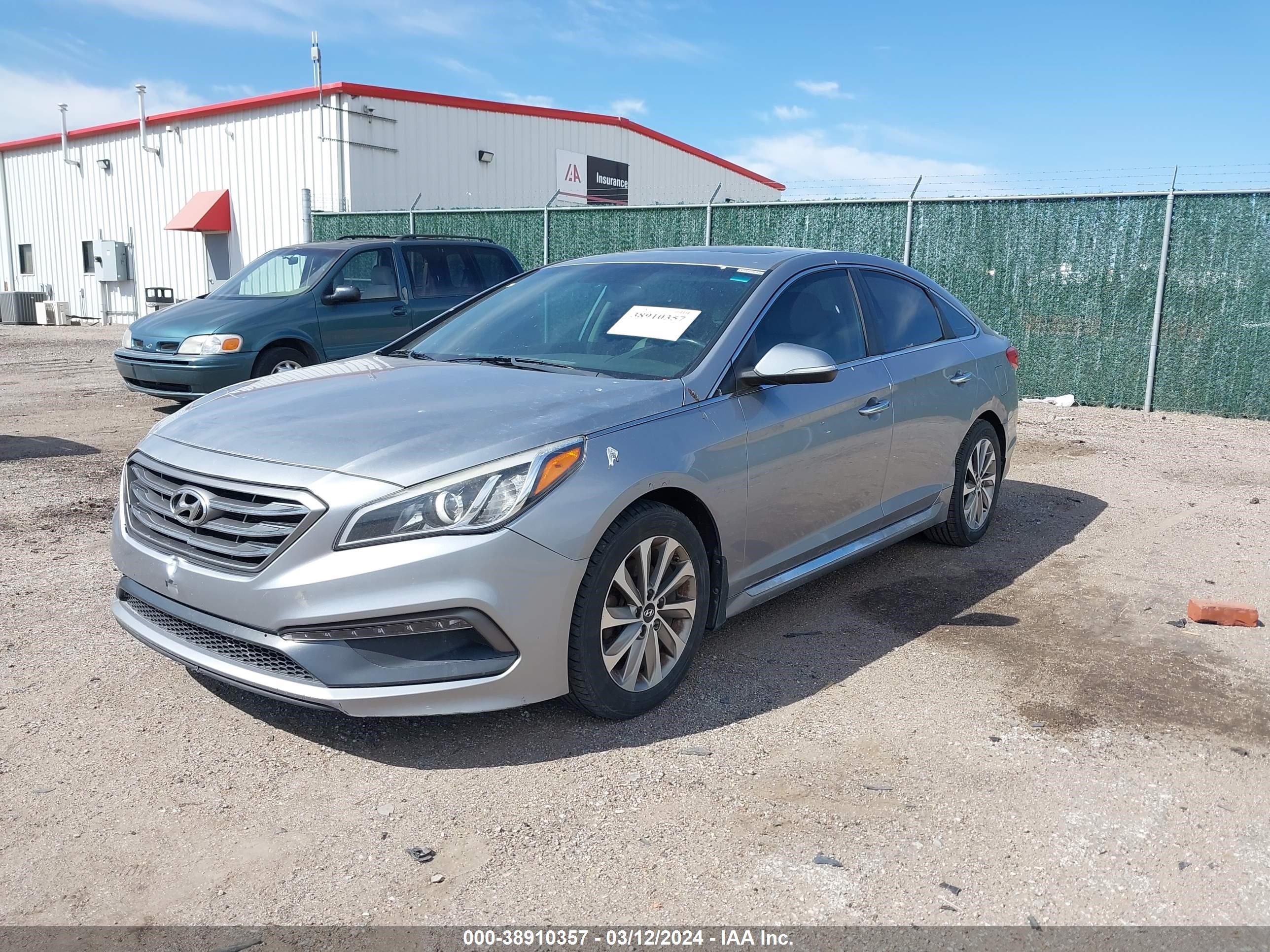 Photo 1 VIN: 5NPE34AF7HH512537 - HYUNDAI SONATA 