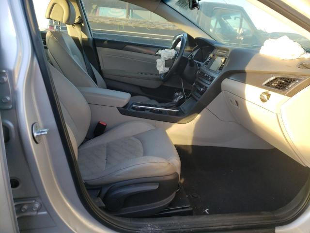 Photo 4 VIN: 5NPE34AF7HH517821 - HYUNDAI SONATA SPO 