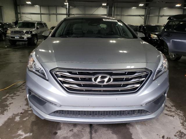 Photo 4 VIN: 5NPE34AF7HH590591 - HYUNDAI SONATA 