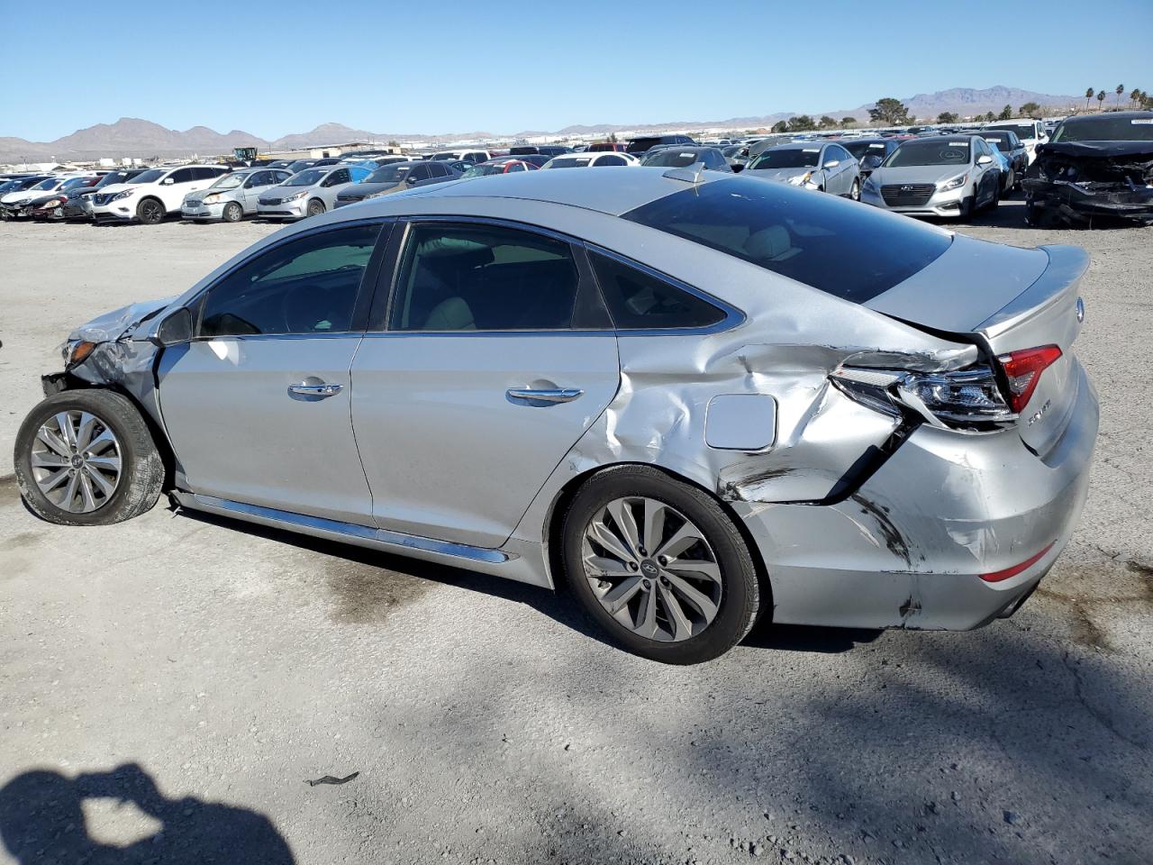 Photo 1 VIN: 5NPE34AF7HH592177 - HYUNDAI SONATA 