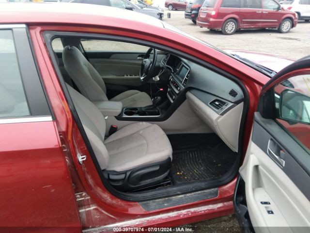 Photo 4 VIN: 5NPE34AF7JH596316 - HYUNDAI SONATA 