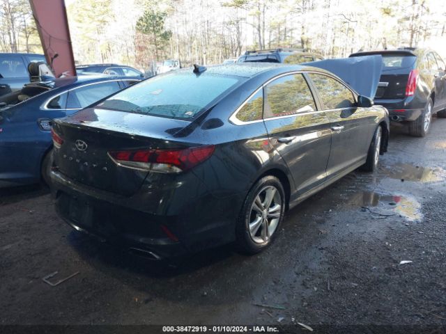 Photo 3 VIN: 5NPE34AF7JH622395 - HYUNDAI SONATA 