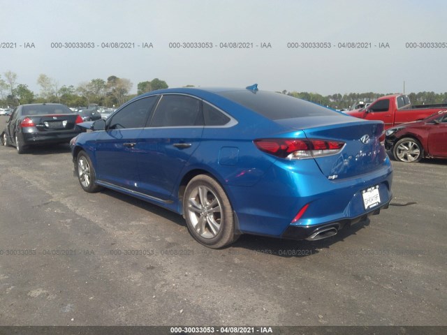 Photo 2 VIN: 5NPE34AF7JH635230 - HYUNDAI SONATA 