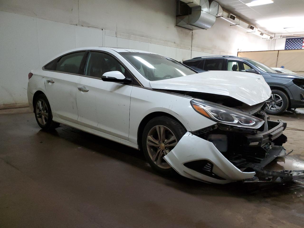 Photo 3 VIN: 5NPE34AF7JH647216 - HYUNDAI SONATA 