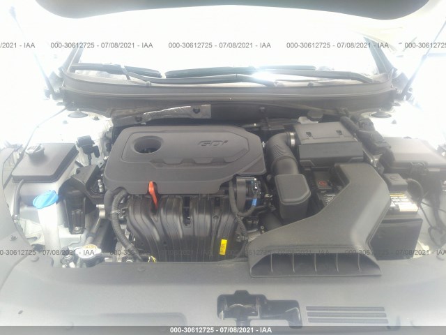 Photo 9 VIN: 5NPE34AF7JH647894 - HYUNDAI SONATA 