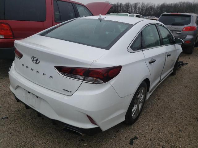 Photo 3 VIN: 5NPE34AF7JH654103 - HYUNDAI SONATA SPO 