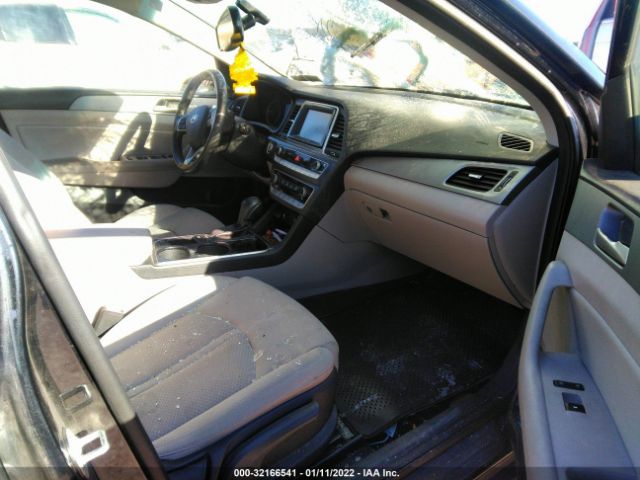 Photo 4 VIN: 5NPE34AF7JH657051 - HYUNDAI SONATA 