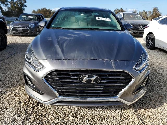 Photo 4 VIN: 5NPE34AF7JH670270 - HYUNDAI SONATA SPO 