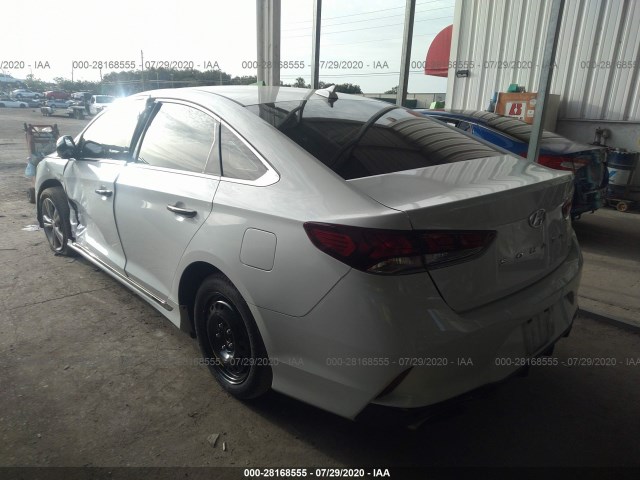 Photo 2 VIN: 5NPE34AF7JH673086 - HYUNDAI SONATA 