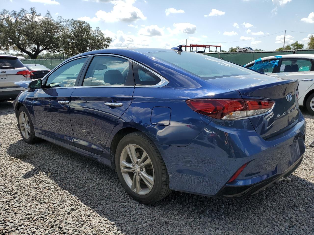 Photo 1 VIN: 5NPE34AF7KH747172 - HYUNDAI SONATA 