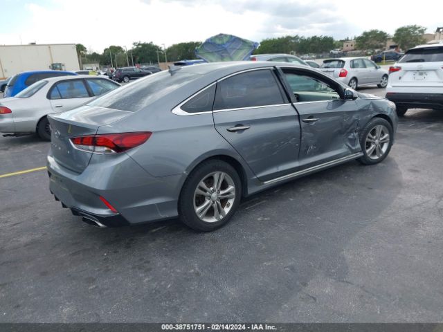 Photo 3 VIN: 5NPE34AF7KH753540 - HYUNDAI SONATA 