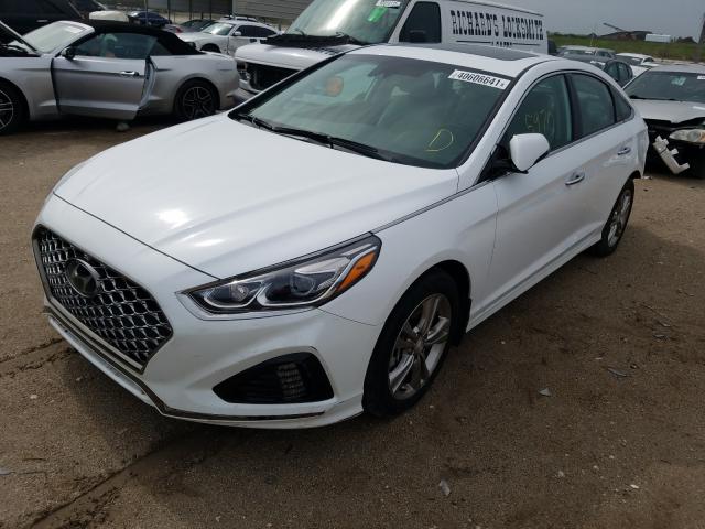 Photo 1 VIN: 5NPE34AF7KH785498 - HYUNDAI SONATA LIM 