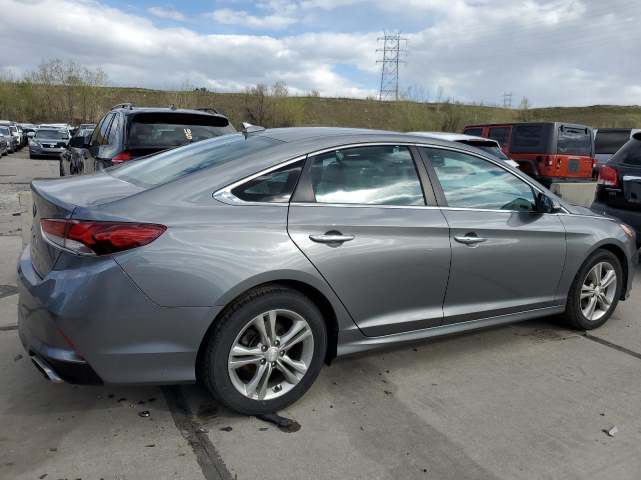 Photo 2 VIN: 5NPE34AF7KH786635 - HYUNDAI SONATA 