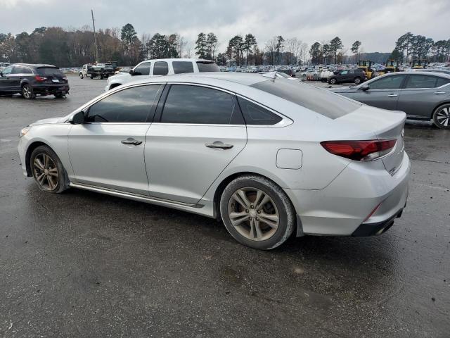 Photo 1 VIN: 5NPE34AF7KH813199 - HYUNDAI SONATA LIM 