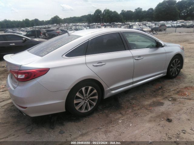 Photo 3 VIN: 5NPE34AF8FH024033 - HYUNDAI SONATA 