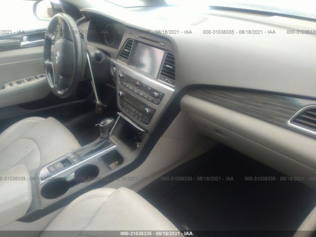 Photo 4 VIN: 5NPE34AF8FH132300 - HYUNDAI SONATA 