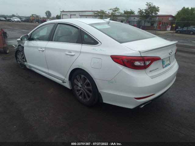 Photo 2 VIN: 5NPE34AF8FH133592 - HYUNDAI SONATA 