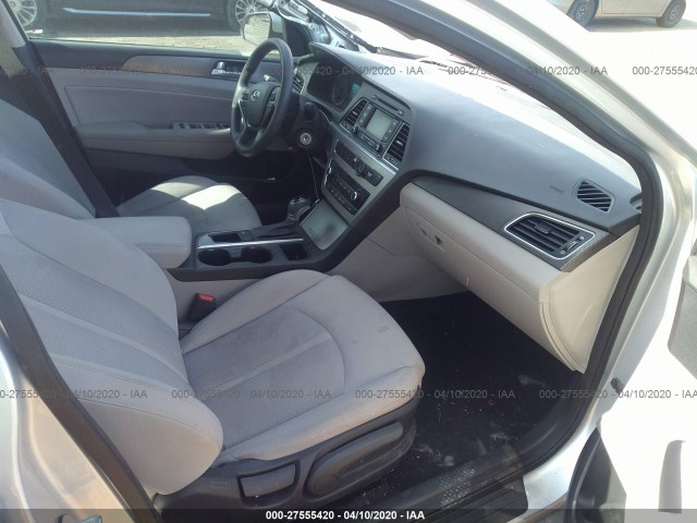 Photo 4 VIN: 5NPE34AF8FH230212 - HYUNDAI SONATA 