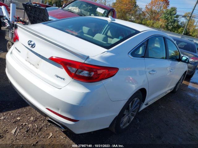 Photo 3 VIN: 5NPE34AF8GH266063 - HYUNDAI SONATA 