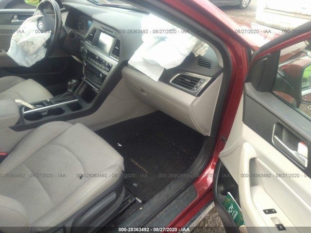 Photo 4 VIN: 5NPE34AF8GH281792 - HYUNDAI SONATA 