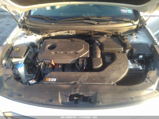 Photo 9 VIN: 5NPE34AF8GH282179 - HYUNDAI SONATA 