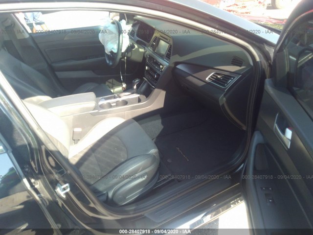 Photo 4 VIN: 5NPE34AF8GH382850 - HYUNDAI SONATA 