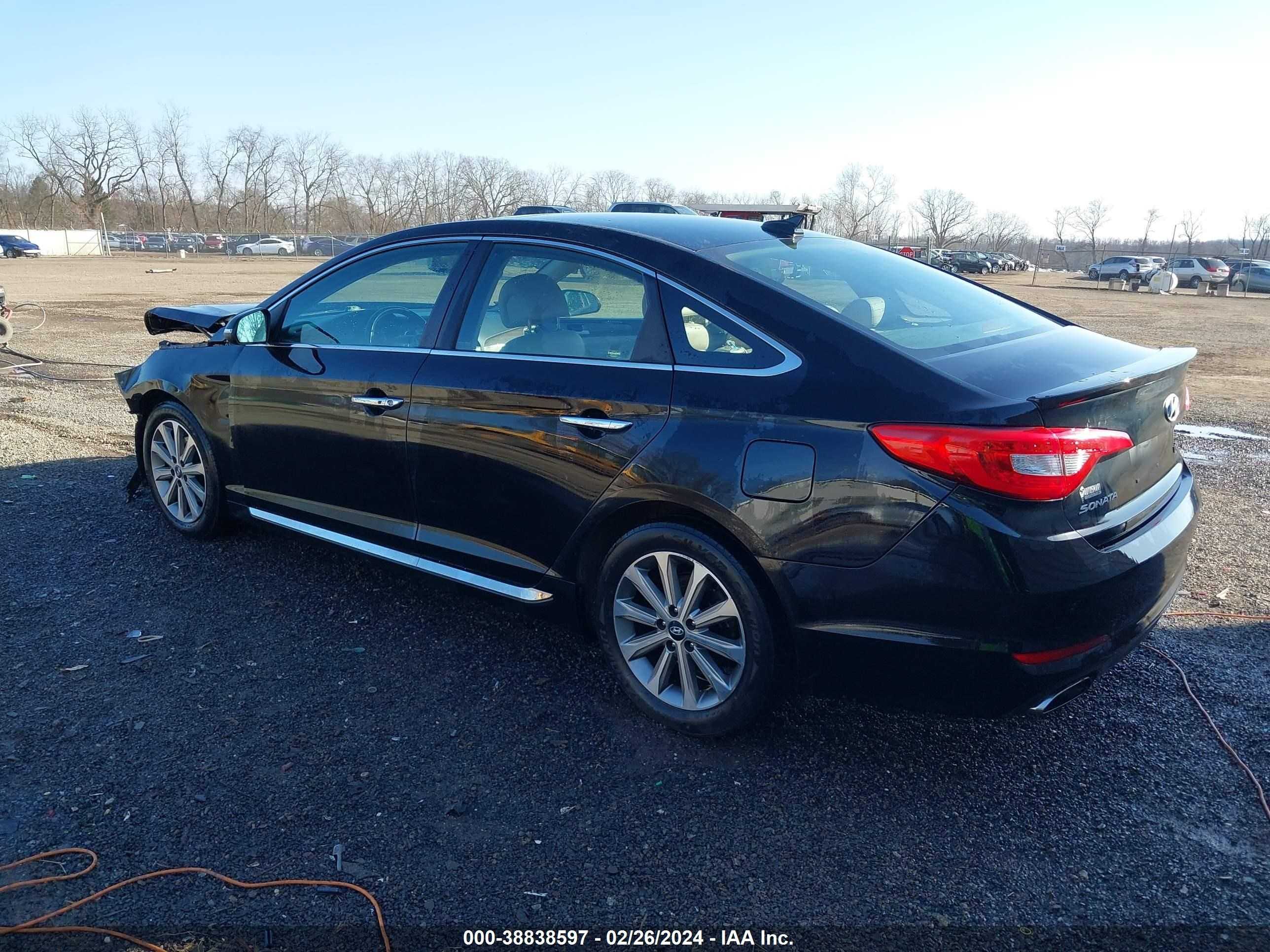 Photo 2 VIN: 5NPE34AF8GH419167 - HYUNDAI SONATA 