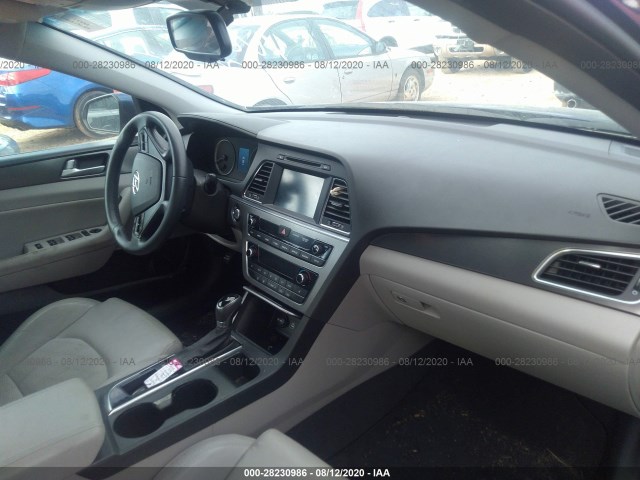 Photo 4 VIN: 5NPE34AF8GH420870 - HYUNDAI SONATA 