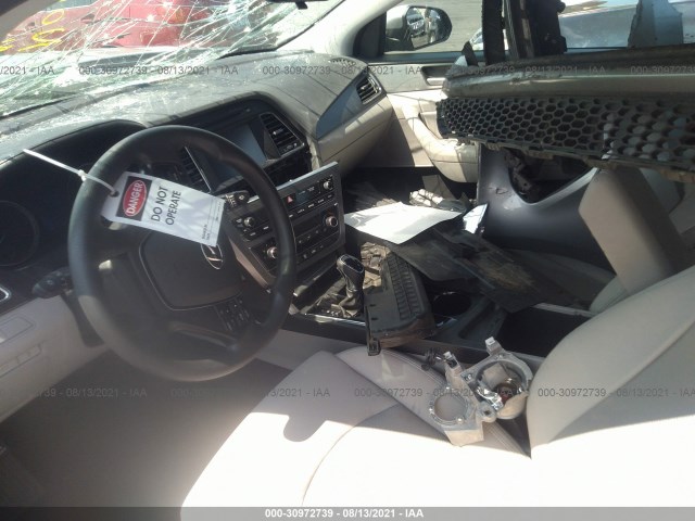 Photo 4 VIN: 5NPE34AF8HH490466 - HYUNDAI SONATA 