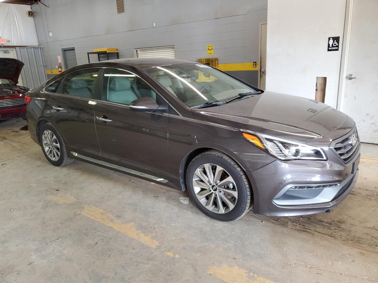 Photo 3 VIN: 5NPE34AF8HH541481 - HYUNDAI SONATA 