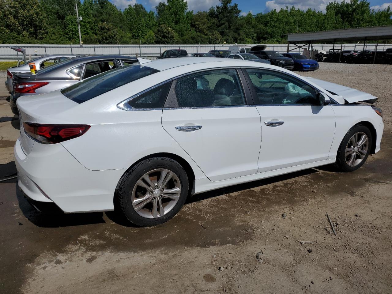 Photo 2 VIN: 5NPE34AF8JH597636 - HYUNDAI SONATA 