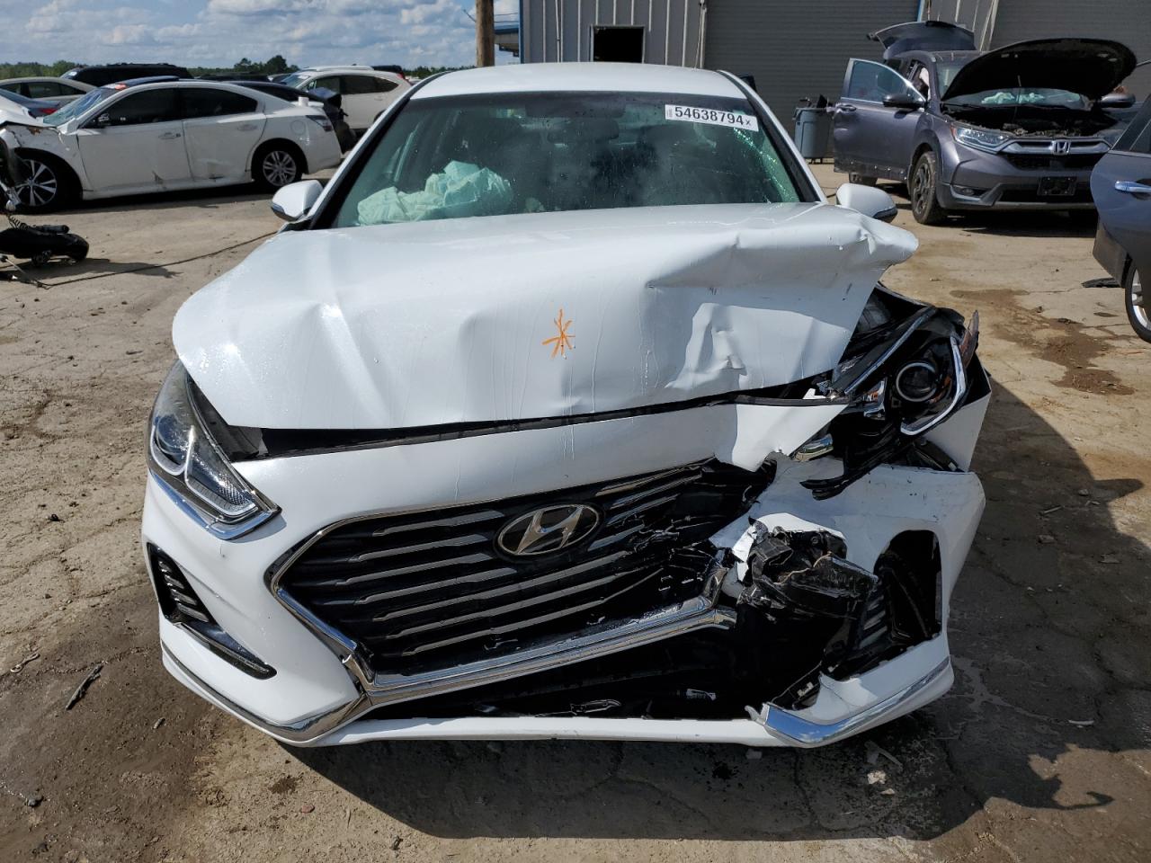 Photo 4 VIN: 5NPE34AF8JH597636 - HYUNDAI SONATA 