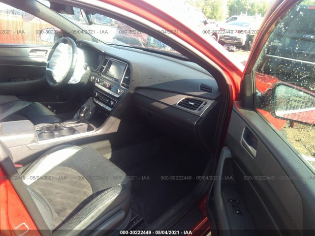 Photo 4 VIN: 5NPE34AF8JH603242 - HYUNDAI SONATA 