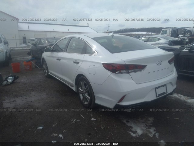 Photo 2 VIN: 5NPE34AF8JH610420 - HYUNDAI SONATA 