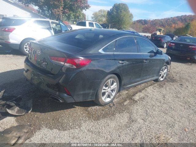 Photo 3 VIN: 5NPE34AF8JH611468 - HYUNDAI SONATA 