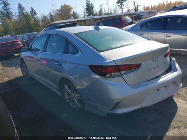 Photo 2 VIN: 5NPE34AF8JH631574 - HYUNDAI SONATA 