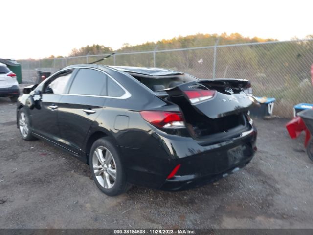 Photo 2 VIN: 5NPE34AF8JH638895 - HYUNDAI SONATA 