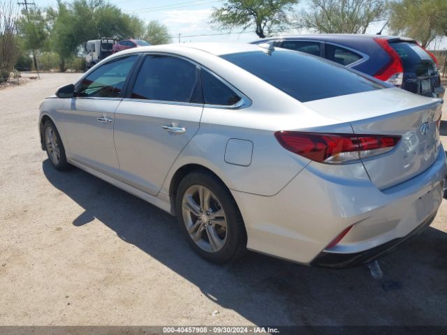 Photo 2 VIN: 5NPE34AF8JH686316 - HYUNDAI SONATA 