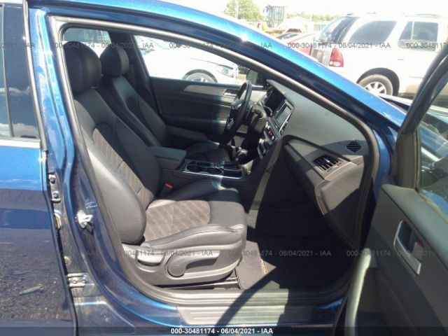 Photo 4 VIN: 5NPE34AF8JH689765 - HYUNDAI SONATA 