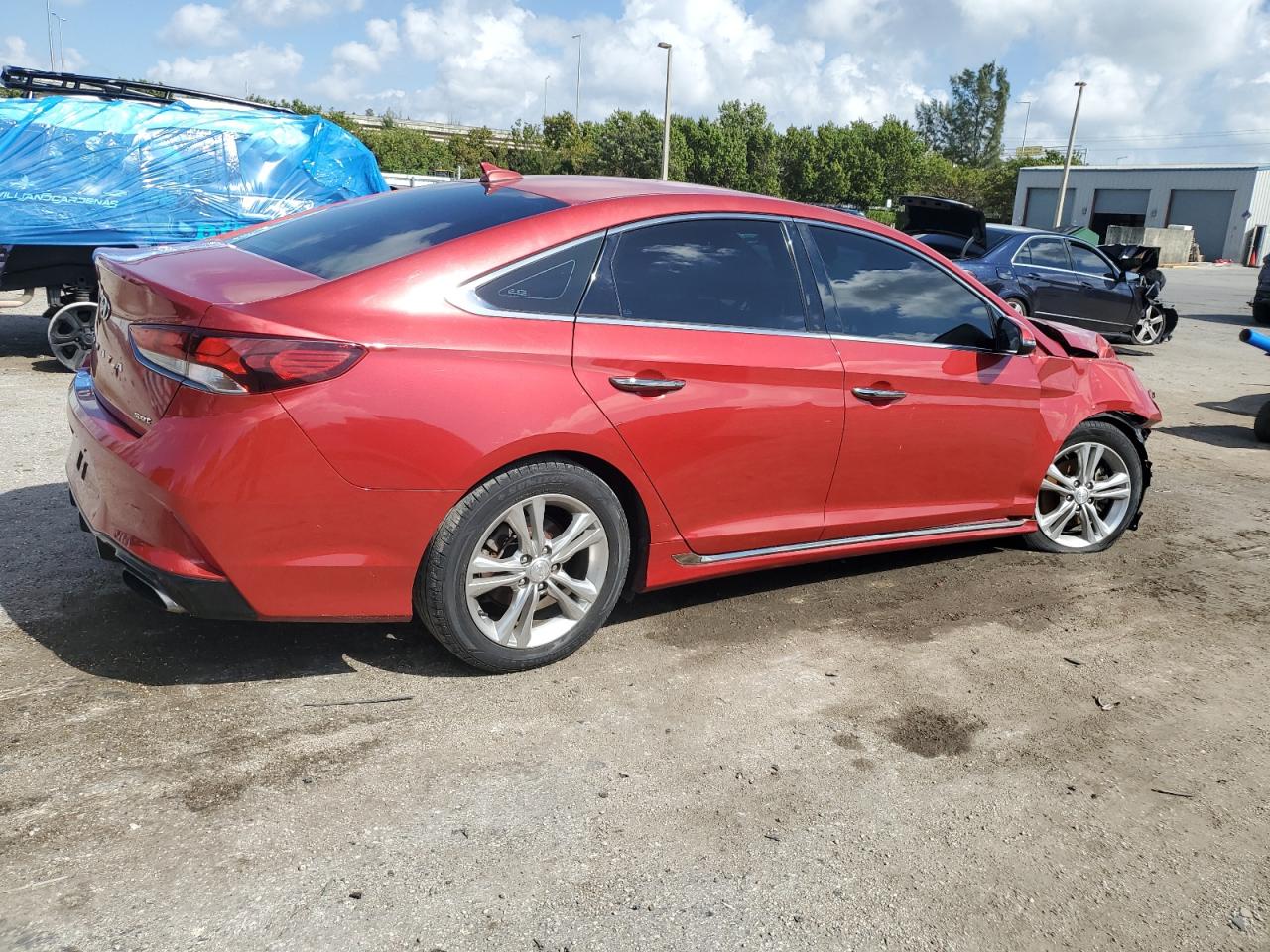 Photo 2 VIN: 5NPE34AF8JH690947 - HYUNDAI SONATA 