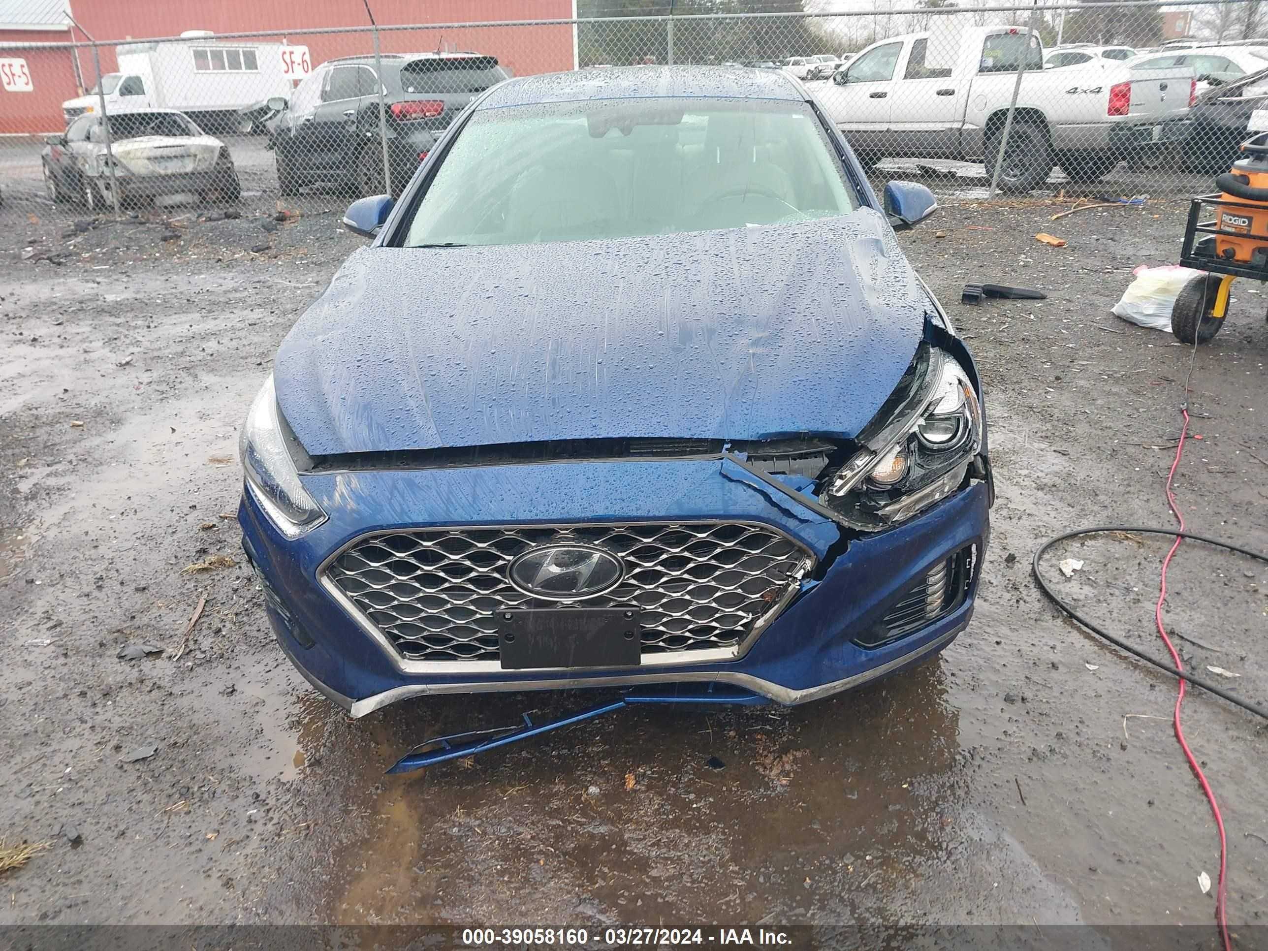 Photo 5 VIN: 5NPE34AF8JH705690 - HYUNDAI SONATA 