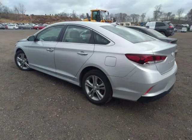 Photo 2 VIN: 5NPE34AF8JH713952 - HYUNDAI SONATA 