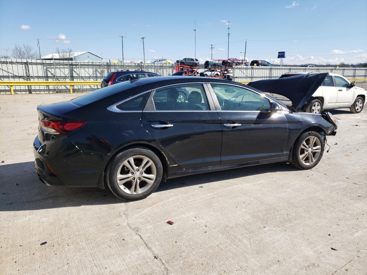 Photo 2 VIN: 5NPE34AF8JH719346 - HYUNDAI SONATA 