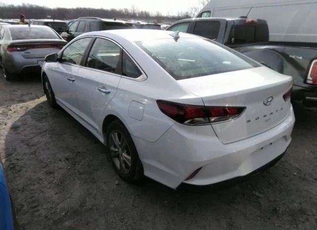 Photo 2 VIN: 5NPE34AF8JH724045 - HYUNDAI SONATA 