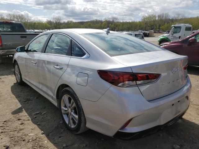 Photo 2 VIN: 5NPE34AF8KH758777 - HYUNDAI SONATA LIM 