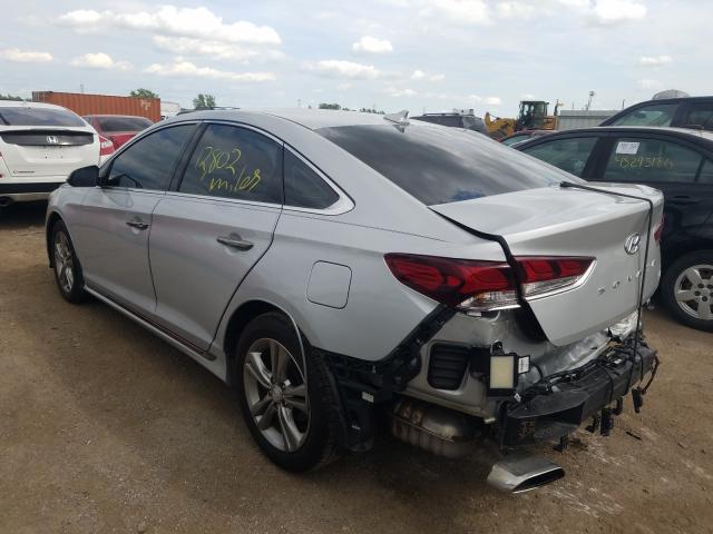 Photo 2 VIN: 5NPE34AF8KH810134 - HYUNDAI SONATA LIM 